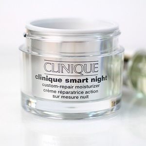 Clinique Smart Night Custom Repair Moisturizer